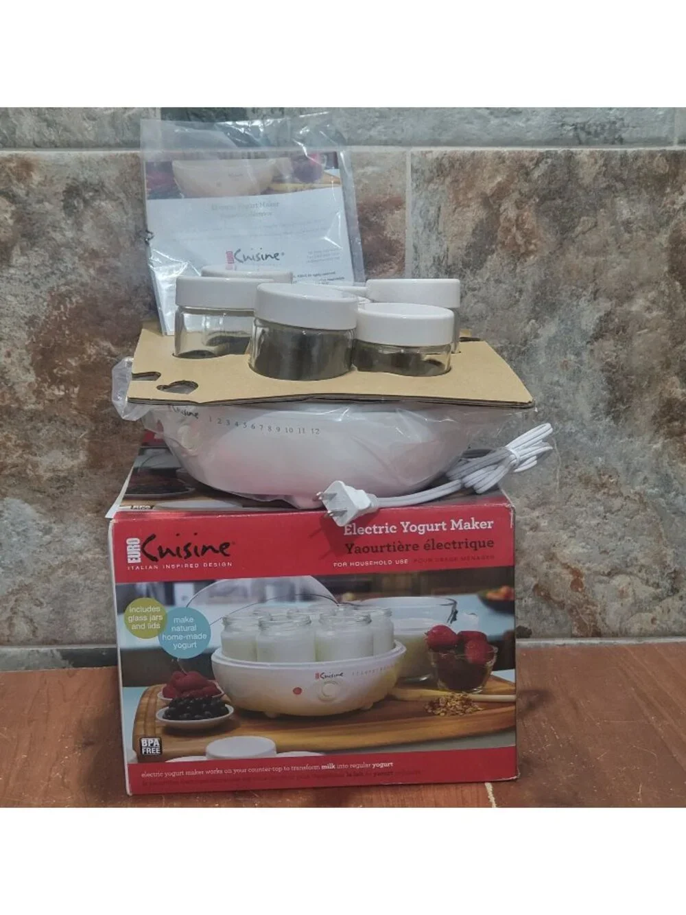 Euro Cuisine YM80 Electric Yogurt Maker 7 Glass Jars